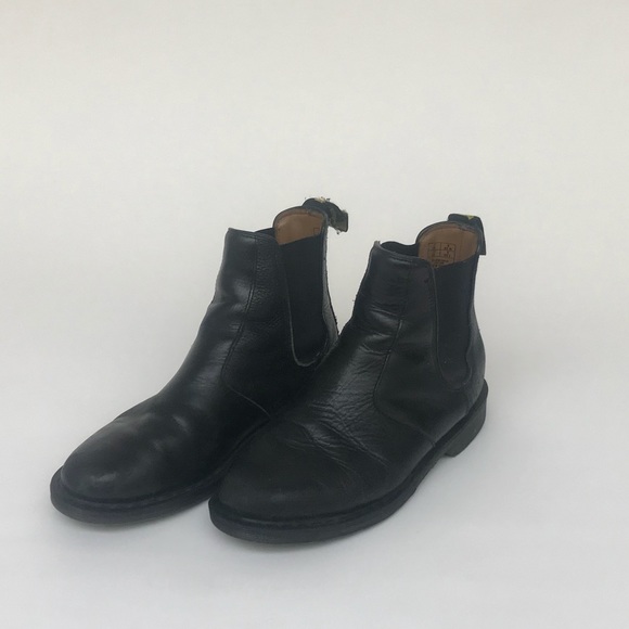 pre owned dr martens